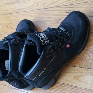 Rare Dolomite uptown boots